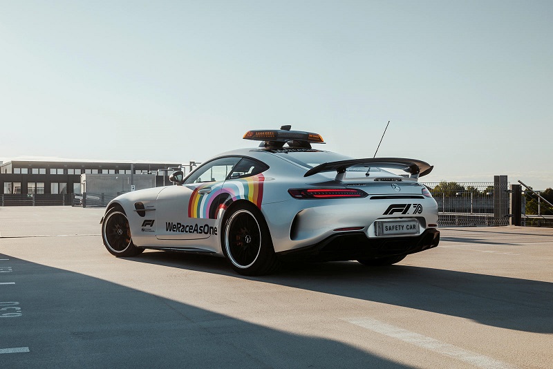 梅赛德斯amggtr出任f1安全车新赛季f1本周末重启