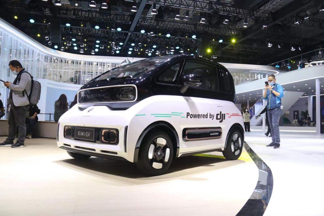 2021上海车展丨造型潮流时尚 采用双门设计 新宝骏kiwi ev奇遇亮相