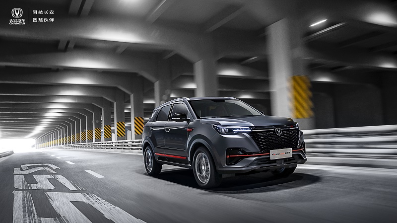 颜值实力两担当 长安全新cs55plus蓝鲸版国内首发