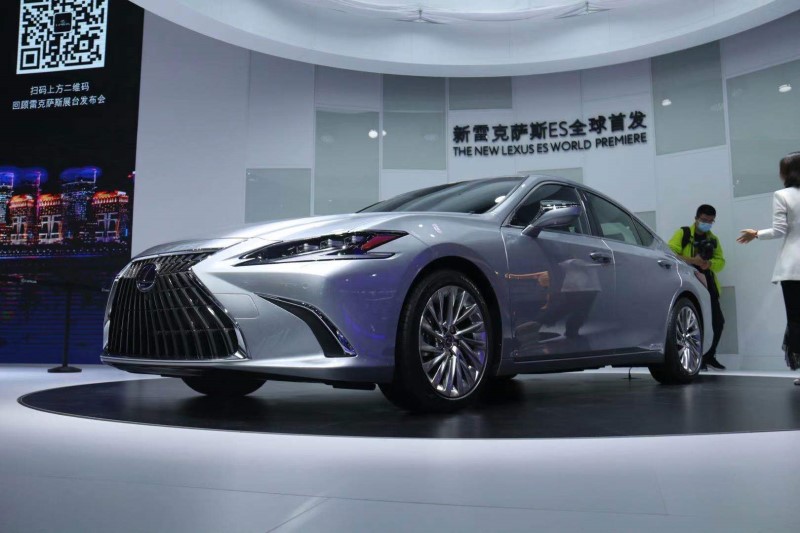 lexus雷克萨斯中大型豪华行政级轿车新es全球首发