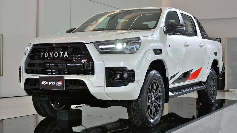 披着越野皮卡外衣的街头跑车 丰田 hilux revo gr sport实车亮相