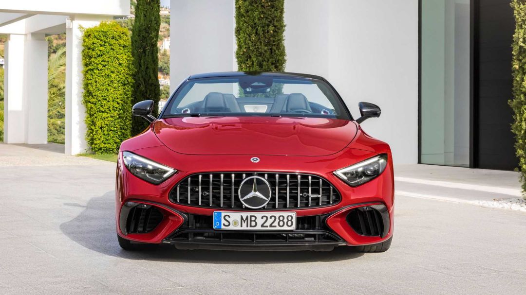 2022-mercedes-amg-sl-front-view.jpg