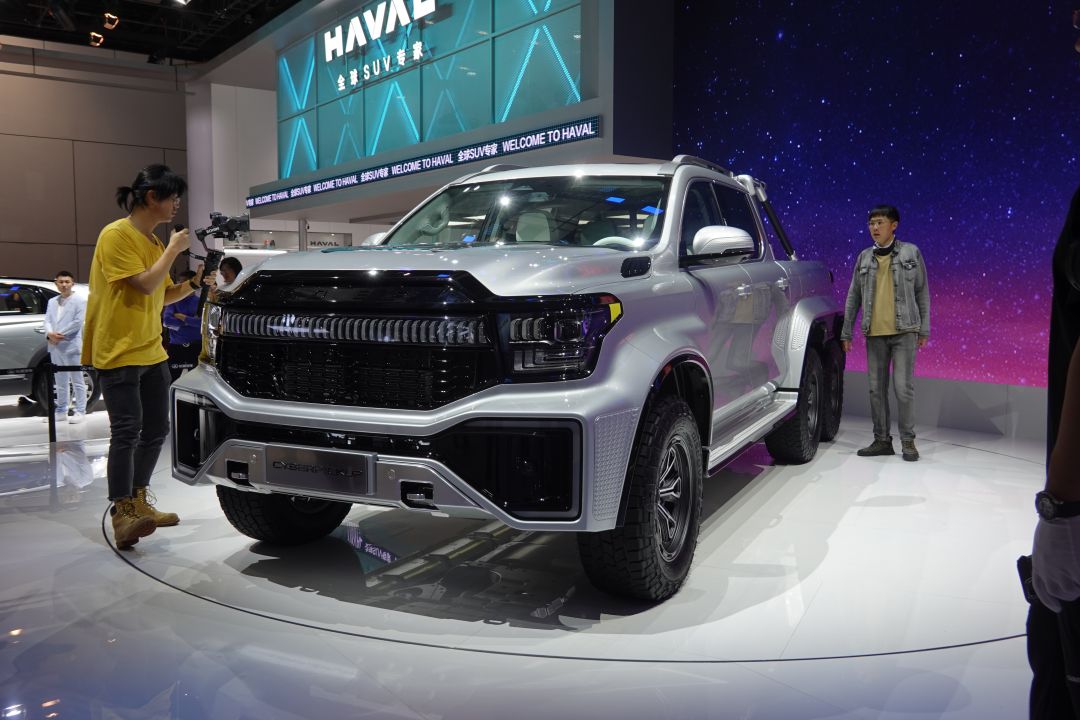 2023上海车展丨3轴6驱5把锁 6×6皮卡cyberp!ckup亮相_有车智联