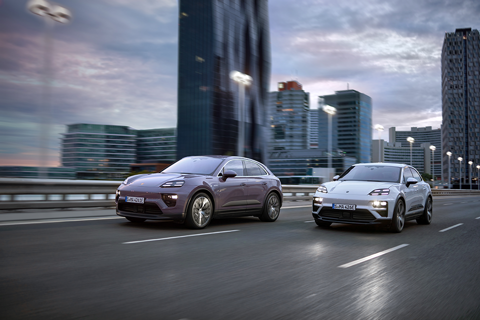 Macan_4_and_Macan_Turbo_1.png