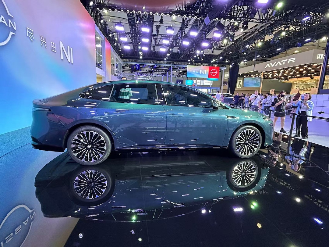 1740833970415296.jpg 1731677372776364.jpg