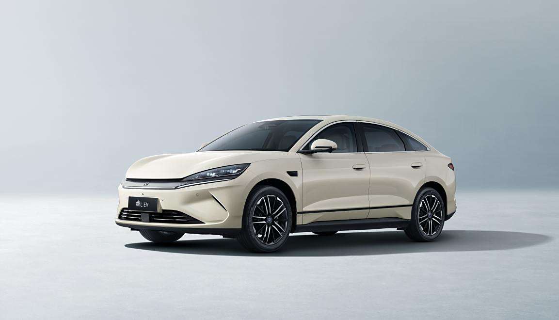 autohomecar__ChxoHWfRVoKABVYwAACzOZoC0VY751.jpg