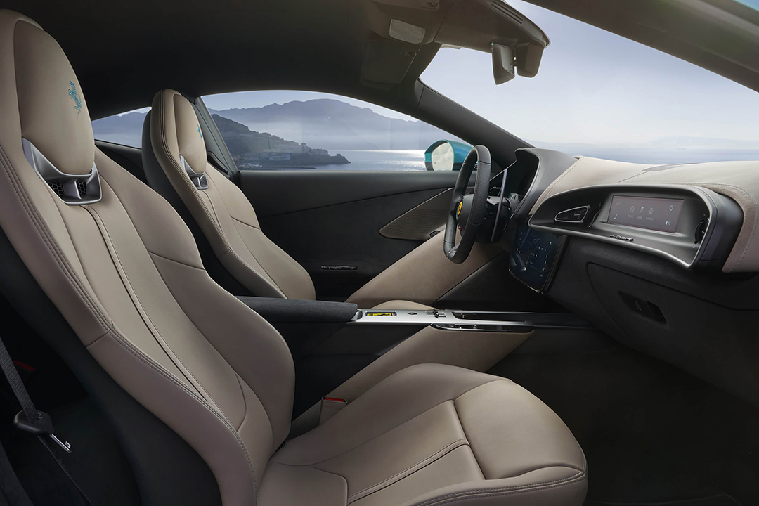 autohomecar__ChtlxWhkiliAUNivABRJjMSKfds956.jpg