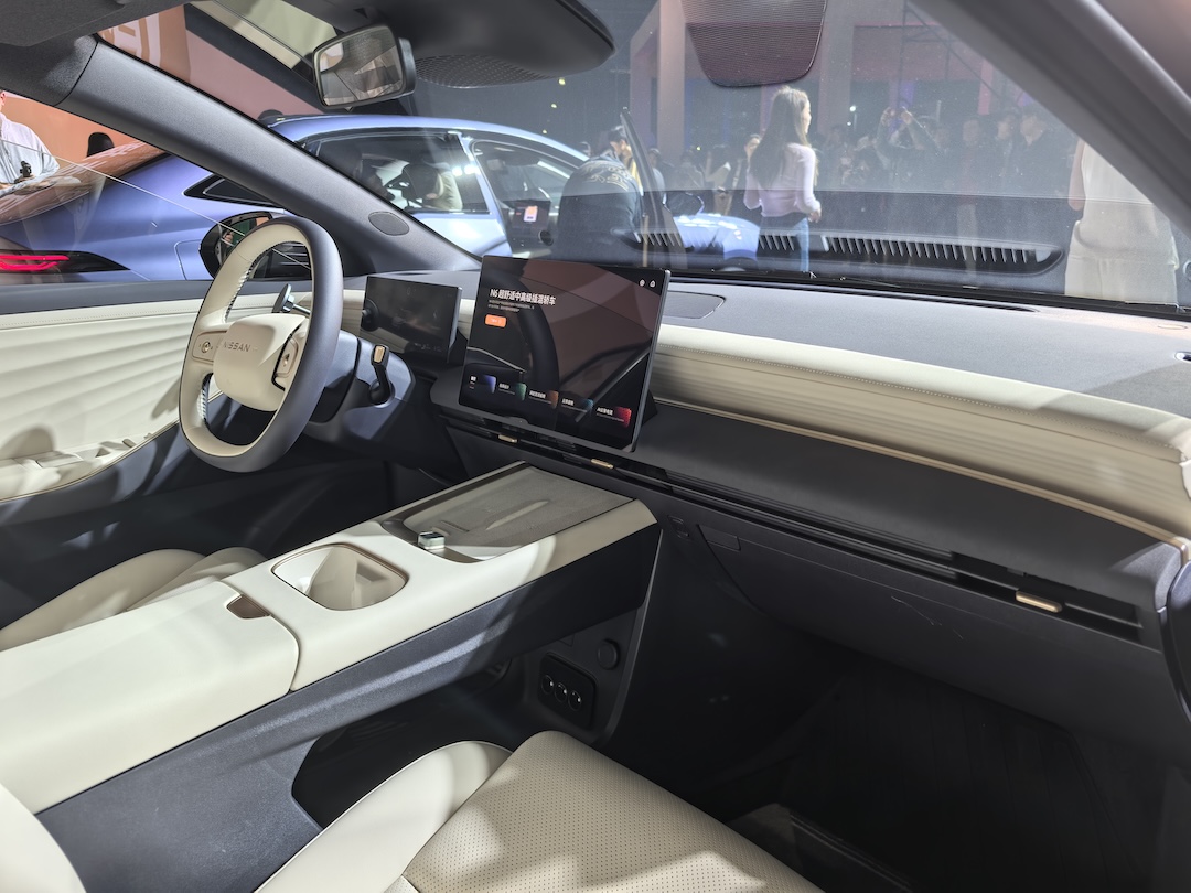 1763041689965883.jpg f7932e491704e5a08d5ba5b5ab5f1e42.jpg