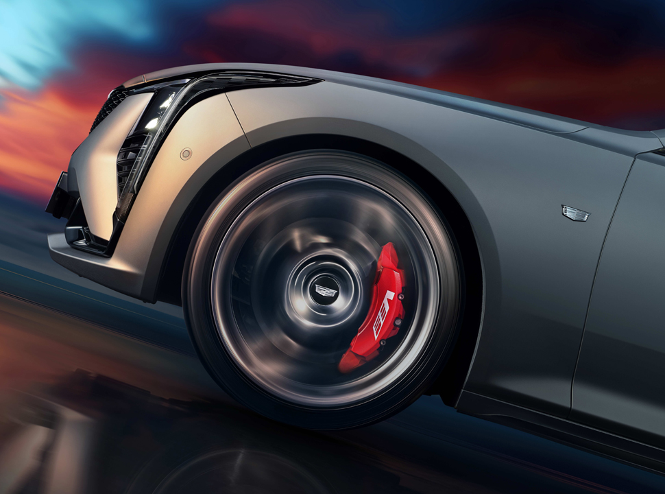 1763718944974118.jpg 配图3:专属Brembo V标涂装红色高性能卡钳.jpg