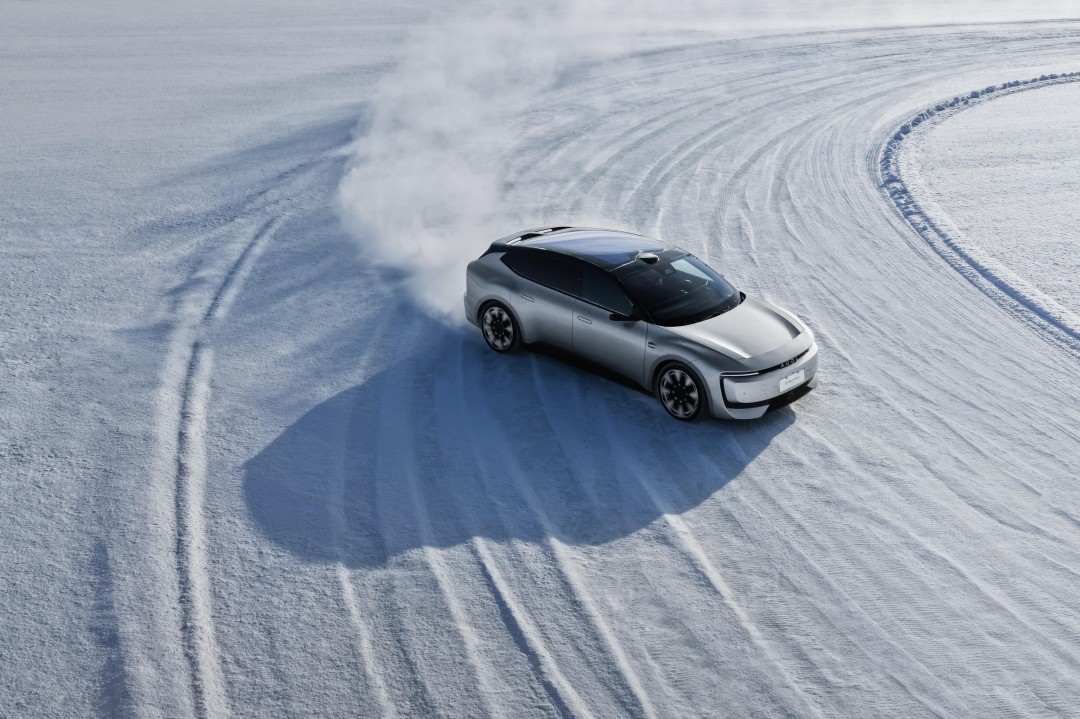 20. 奥迪 E5 Sportback不惧冰雪，驭驾极境.jpg