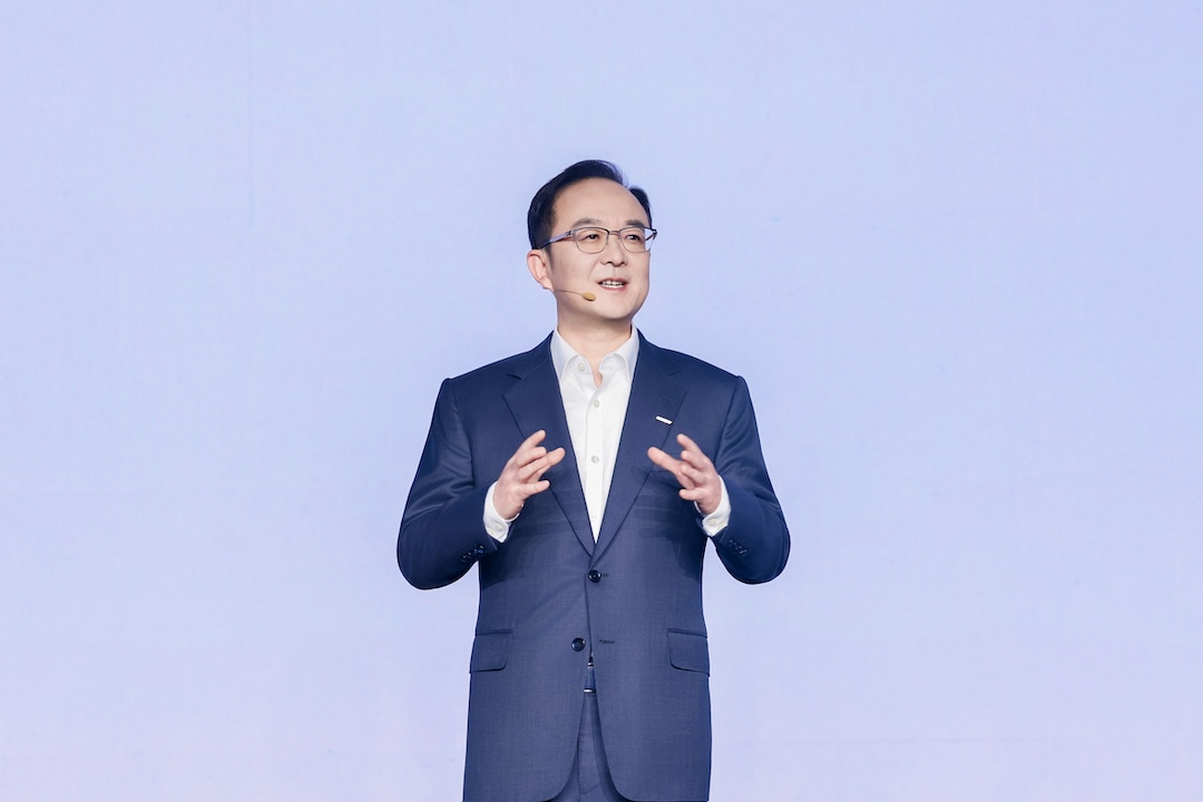 吉利控股集团CEO 安聪慧.jpg