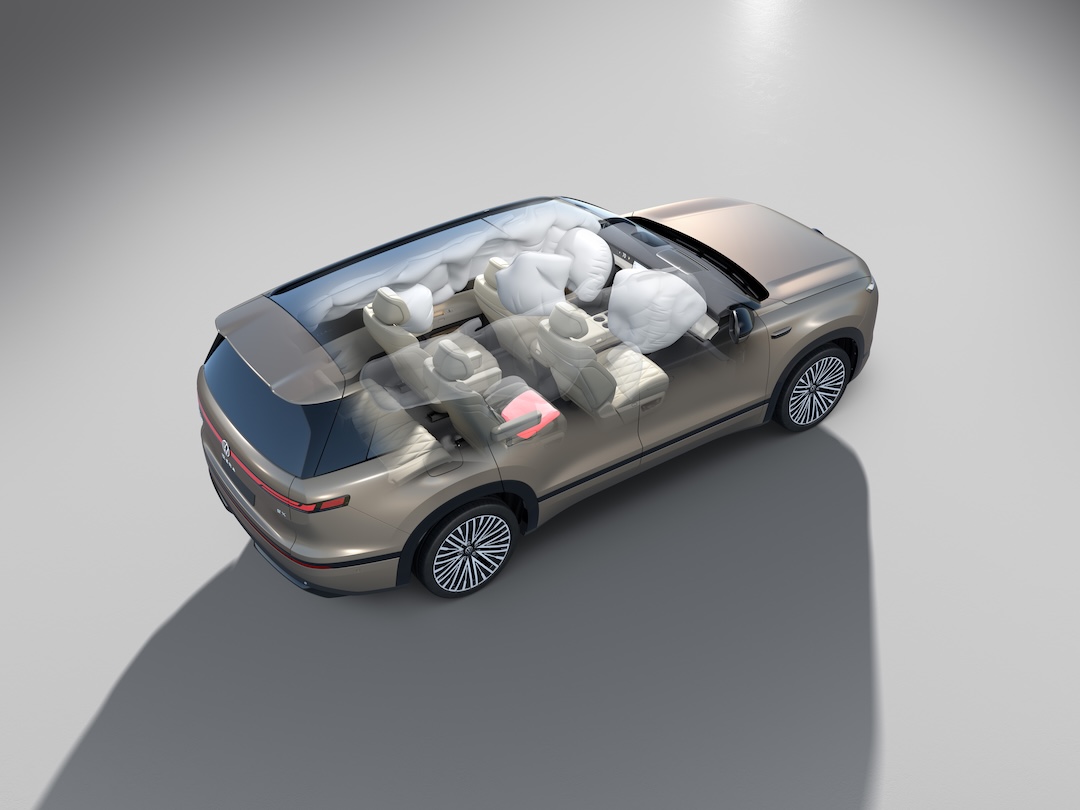 1774876867428061.jpg 全车气囊图.jpg