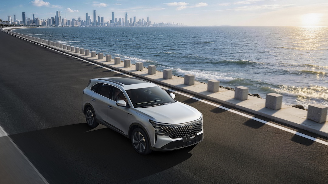 1774877669559574.jpg 海边路跑+预览图JPG3000点传播用途.JPG