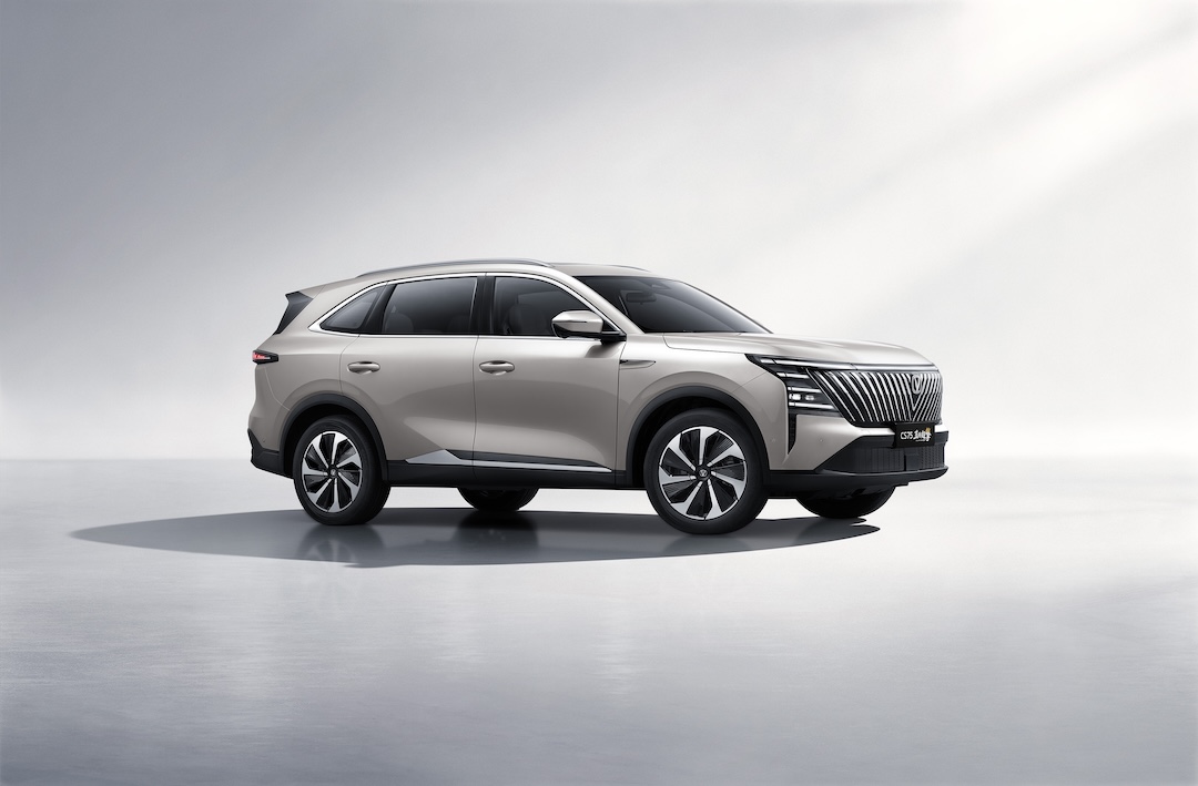 1774877714470385.jpg 长安CS75PLUS+HEV整车右前70度.jpg