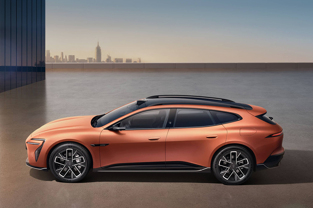 1775665243902127.jpg foot.jpg