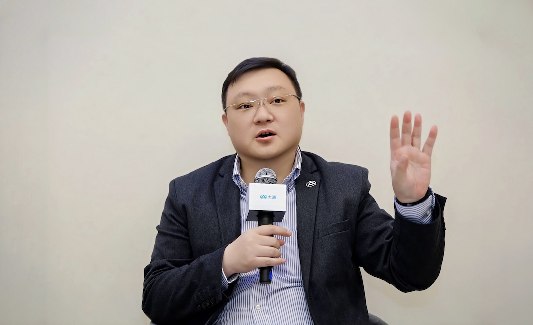 上汽大通轻客销售总经理 肖君.jpg