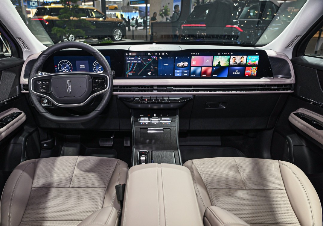3.SYNC Max林肯星幕智行互联系统.jpg