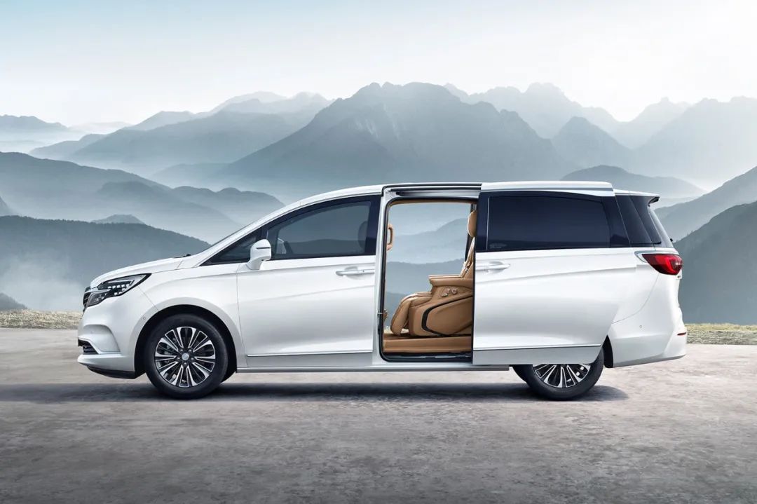 这4款中高端mpv最值得入手 其中一款国内市场屹立20年家喻户晓!