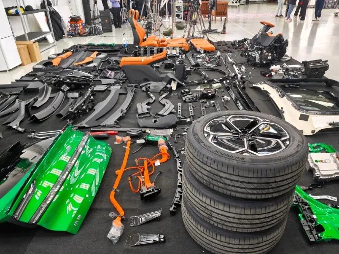 001Un9Srly1i8xyvfssmkj62v525cb2b02 图片